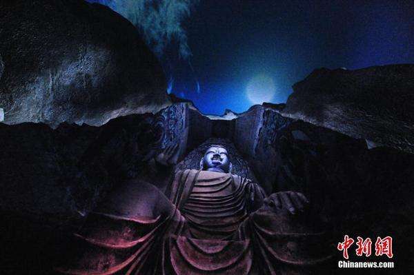 莫高窟数字中心180度超视角洞窟&nbsp;画面精彩纷呈
